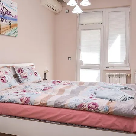 • Kanso Japan • 2-bdr Flat With Balcony *