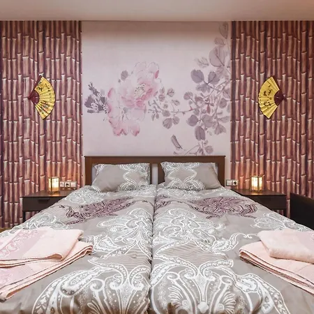 • Kanso Japan • 2-bdr Flat With Balcony * Sofia